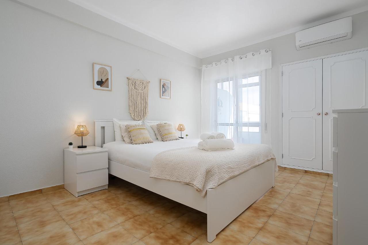 Tranquil View Apartment By Lovelystay Quarteira Luaran gambar