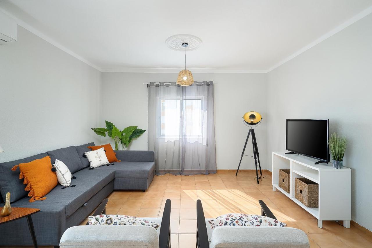 Tranquil View Apartment By Lovelystay Quarteira Luaran gambar
