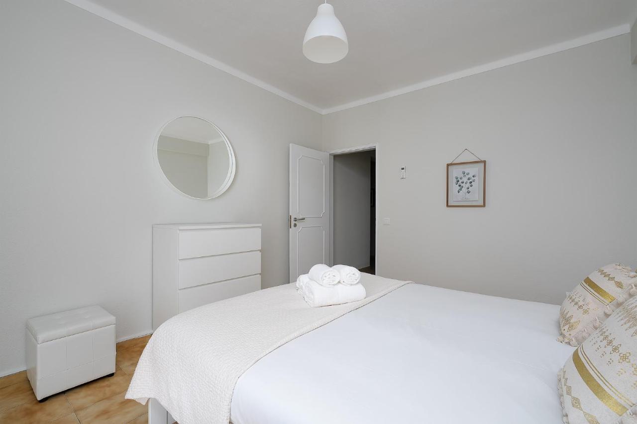 Tranquil View Apartment By Lovelystay Quarteira Luaran gambar